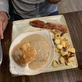 First Watch - Biscuits and gravy - American Near Me - Raleigh, North Carolina First Watch - Biscuits and gravy - American Near Me - Raleigh, North Carolina