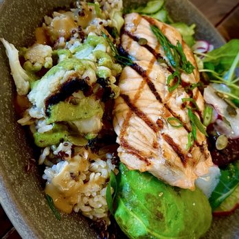 Pacific Catch - Hawaiian Teriyaki Grilled Salmon* Base:  1/2 brown rice-quinoa blend,  1/2 mixed organic greens - Seafood Near Me - Palo Alto, California