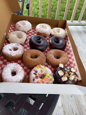 Fred's Coffee & Donuts by null