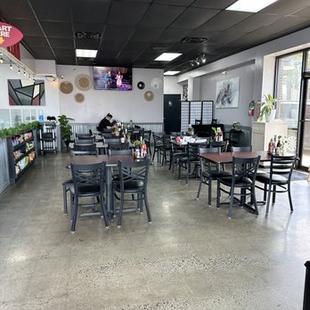 Pho Winn - Dining area - Vietnamese Near Me - Muskogee, Oklahoma