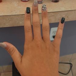 Nail Salon Tech