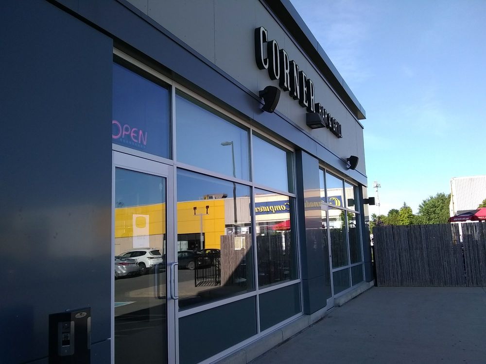CORNER BAR & GRILL 12 Reviews Pubs 1779 Tenth Line Road, Orleans