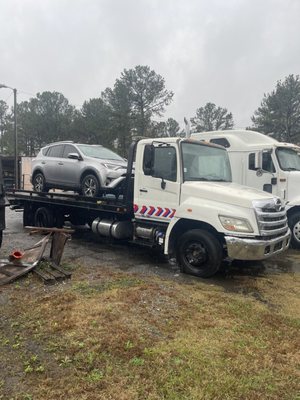 Julius Towing - Commercial or oversized vehicle towing
Junk vehicle removal
Jump-start service
Truck or SUV towing
Car towing
Fuel delivery
Motorcycle towing
Winch-out service
Vehicle towing
