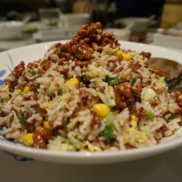 Walnut rice
