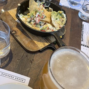 Pierce Tavern - Nachos, Shortfuse sunkiss wheat beer - Burgers Near Me - Downers Grove, Illinois Pierce Tavern - Nachos, Shortfuse sunkiss wheat beer - Burgers Near Me - Downers Grove, Illinois