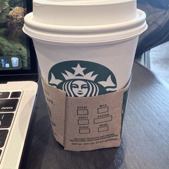Starbucks - Tall Mint Majesty - Coffee & Tea Near Me - Marlborough, Massachusetts