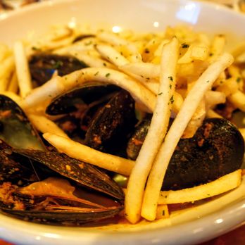 The Walrus Room - Chorizo Mussels - American Near Me - Geneva, Illinois The Walrus Room - Chorizo Mussels - American Near Me - Geneva, Illinois