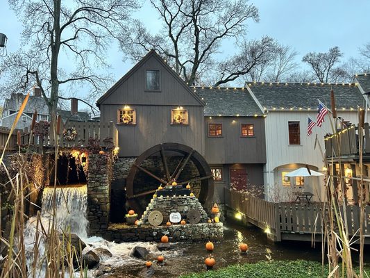 Gillis Family Tavern by null