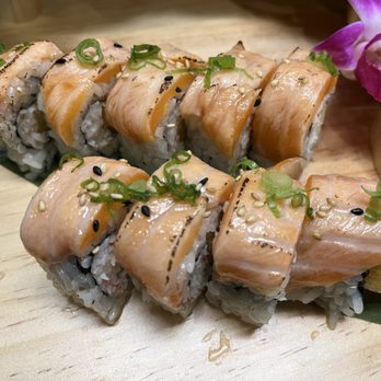 Sushi On - The seared salmon roll is a must-try! The smoky flavor and creamy texture with just the right amount of sauce and green onion make it real - Japanese Near Me - San Marcos, California Sushi On - The seared salmon roll is a must-try! The smoky flavor and creamy texture with just the right amount of sauce and green onion make it real - Japanese Near Me - San Marcos, California