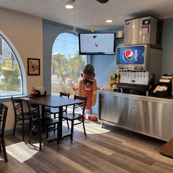 Double Deez Chicago Style Hotdogs - Inside - Hot Dogs Near Me - Holmes Beach, Florida Double Deez Chicago Style Hotdogs - Inside - Hot Dogs Near Me - Holmes Beach, Florida
