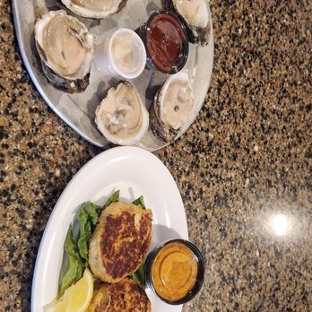 Shrimp Basket - Half dozen oysters and crab cakes - Seafood Near Me - Gulfport, Mississippi