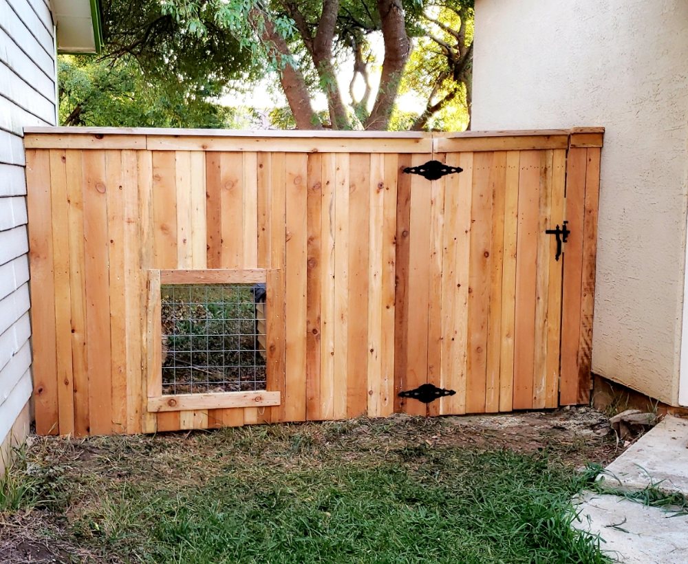 TOP NOTCH FENCING Updated October 2024 14 Photos 102 Cornwall Dr