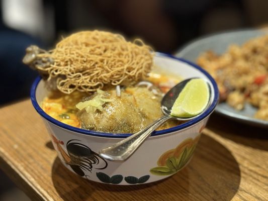 Must Be Thai by null