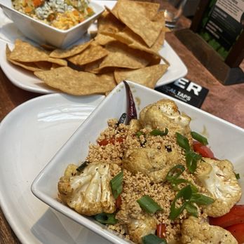 City Works - BUFFALO CHICKEN DIP & KUNG PAO CAULIFLOWER - Sports Bars Near Me - Pittsburgh, Pennsylvania