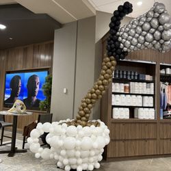 5 Balloons