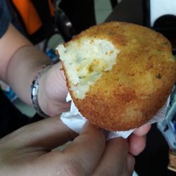 Panificadora Pão do Cambuí - Coxinha gostosa. Recomendo!