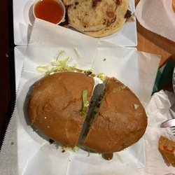 Los Paisas Locos - Torta asada y POPUSAS