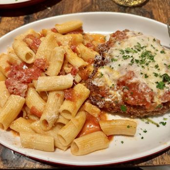 North Italia - Chicken Parmesan - Italian Near Me - Scottsdale, Arizona