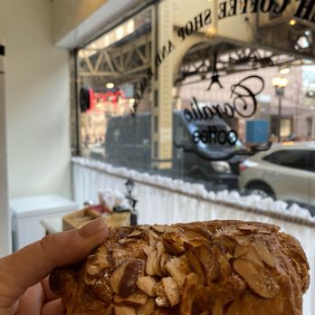 Coralie Coffee - Chocolate croissant - Coffee Roasteries Near Me - Chicago, Illinois