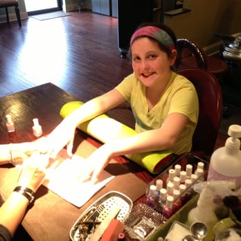 Grace Nails - Nail Salons Near Me - Winnetka, Illinois