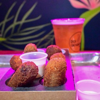Dos Croquetas - Bakeries Near Me - Miami, Florida