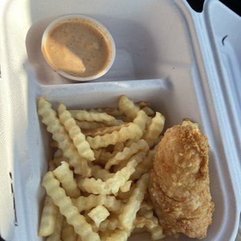 Raising Cane's Chicken Fingers - Fast Food Near Me - Clovis, California