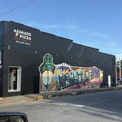 MadMad’s Pizza - Outside of building