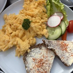 Café Zeit - Rührei