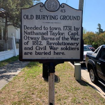 Old Burying Ground - Landmarks & Historical Buildings Near Me - Beaufort, North Carolina Old Burying Ground - Landmarks & Historical Buildings Near Me - Beaufort, North Carolina