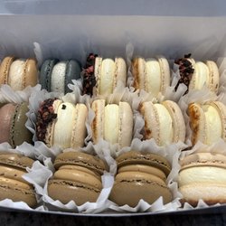 Roy & Jay Dessert - Must try the Crème Brûlée Macarons!