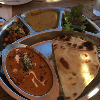 Zareen's - Chicken tikka masala meal with half naan side - Halal Near Me - Mountain View, California Zareen's - Chicken tikka masala meal with half naan side - Halal Near Me - Mountain View, California