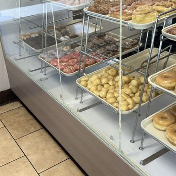 Freshh Donuts - Donuts Near Me - Chino Hills, California