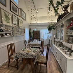 Paisley’s Tea Room