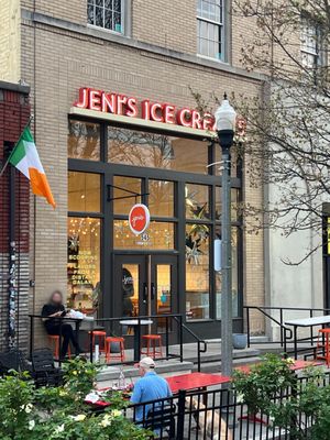 Jeni's Splendid Ice Creams by null
