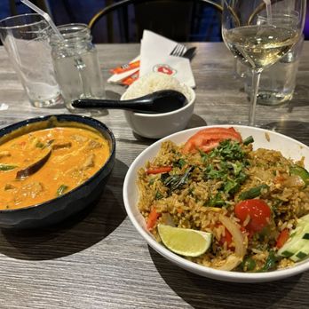 Deejai  Noodle Bar - Red curry and Spicy Basil Fried Rice - Thai Near Me - Charlotte, North Carolina