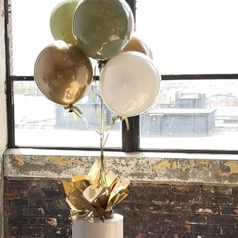 Bronze Balloons - Glossy Birthday Balloon Bouquet - Balloon Services Near Me - Chicago, Illinois
