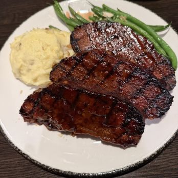 Weber Grill Restaurant - Angus BBQ Meatloaf with green beans almandine and garlic mash - Barbeque Near Me - Chicago, Illinois Weber Grill Restaurant - Angus BBQ Meatloaf with green beans almandine and garlic mash - Barbeque Near Me - Chicago, Illinois