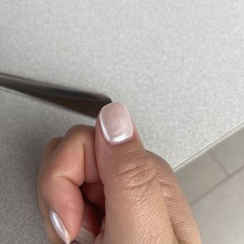 Five Star Nails & Spa - Crack down the side of my thumb nail 1 week after getting them done - Nail Salons Near Me - Sacramento, California