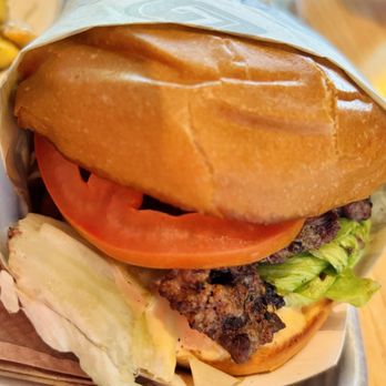 Gotts Roadside - California Burger - Burgers Near Me - Napa, California Gotts Roadside - California Burger - Burgers Near Me - Napa, California