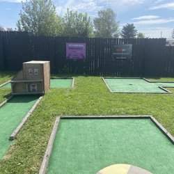Restway Travel Park - Putt Putt Golf