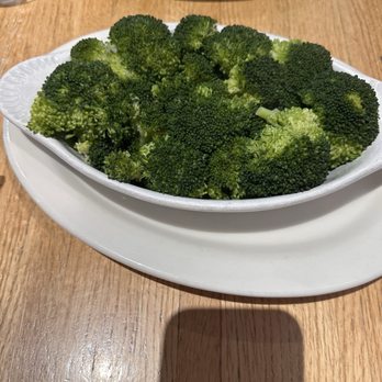 Tommy's - The whopping big bowl of broccoli - Vegetarian Near Me - Cleveland Heights, Ohio Tommy's - The whopping big bowl of broccoli - Vegetarian Near Me - Cleveland Heights, Ohio