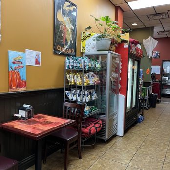 Piccolissimo Italian Grille - Inside this cute little joint. - Pizza Near Me - Columbus, New Jersey Piccolissimo Italian Grille - Inside this cute little joint. - Pizza Near Me - Columbus, New Jersey