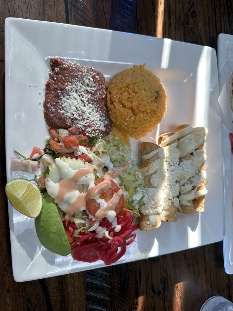 LEMPIRA RESTAURANT Updated November 2024 20 Photos & 26 Reviews