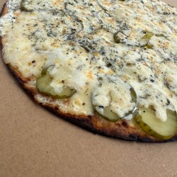 I-70
Dill Pickle Pizza
Creamy Ranch Base & Zesty Dill Pickles