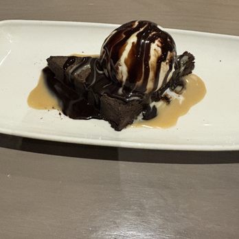 Firebirds Wood Fired Grill - Chocolate Brownie Sundae - Seafood Near Me - Chandler, Arizona Firebirds Wood Fired Grill - Chocolate Brownie Sundae - Seafood Near Me - Chandler, Arizona