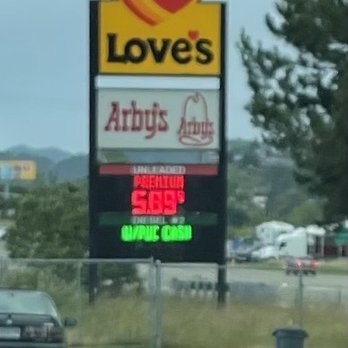 Love's Travel Stop - Price - Gas Stations Near Me - Roseburg, Oregon