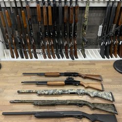 Marshfield Gun & Pawn
