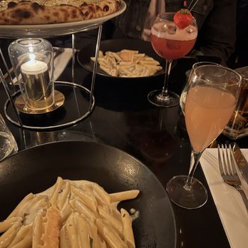 César - Italian Near Me - Paris, 75