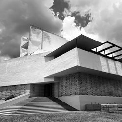 Frank Lloyd Wright - Love the funky architecture