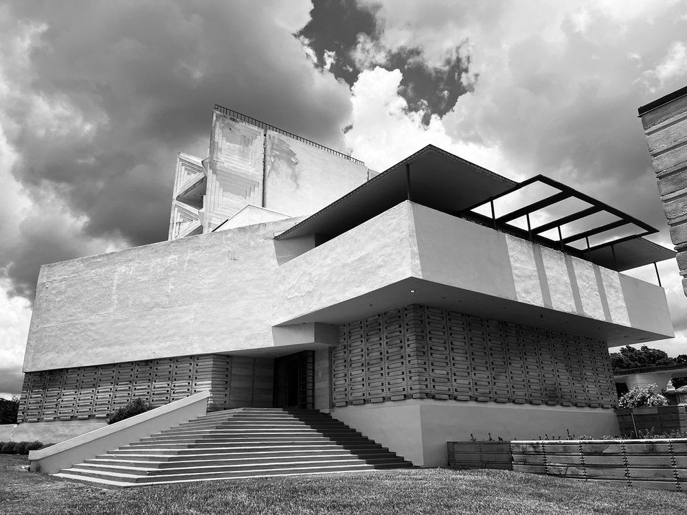 Frank Lloyd Wright Image